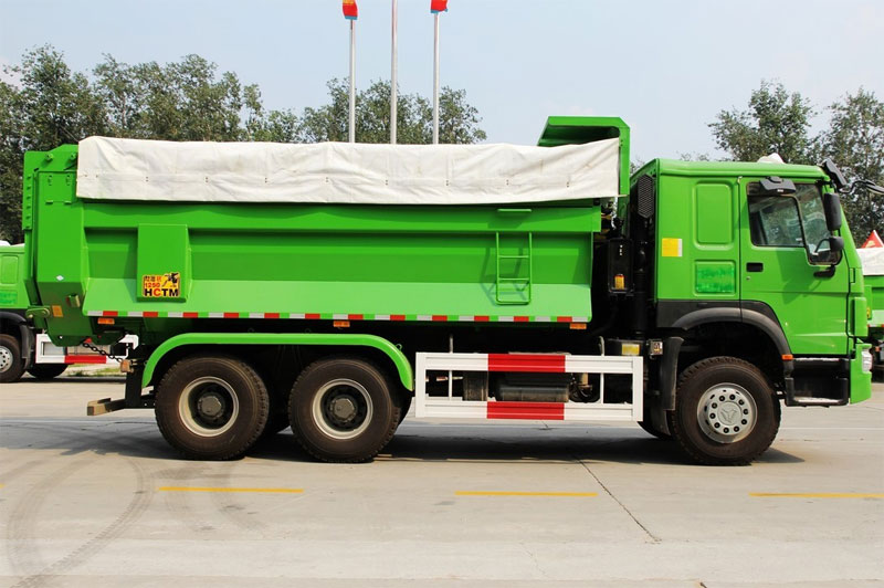 中国重汽 howo重卡 6x4 340马力 自卸车(u型斗新型渣土车)(zz3257n