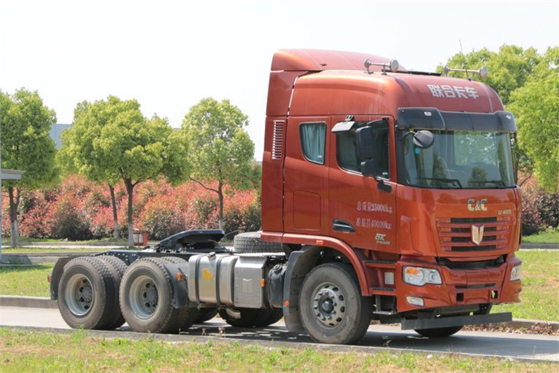 联合卡车 u550重卡 550马力 6x4 国五牵引车(汉德后桥)(qcc4252d654-1