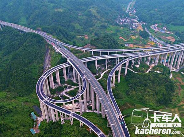 湖南s99龙山至吉首高速最高限速提100公里每小时